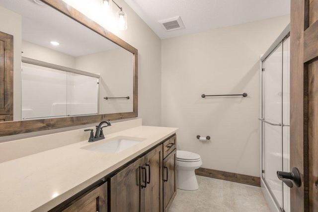 9998 211th Court N, Forest Lake, MN 55025