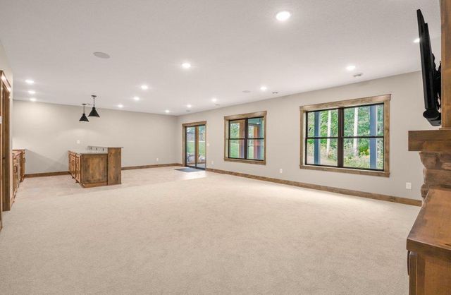 9998 211th Court N, Forest Lake, MN 55025