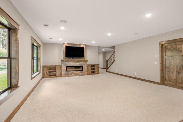 9998 211th Court N, Forest Lake, MN 55025