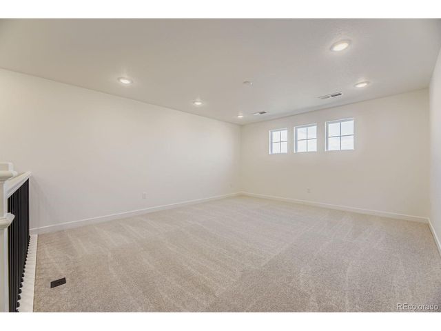 12769 W Glasgow Pl, Littleton, CO 80127