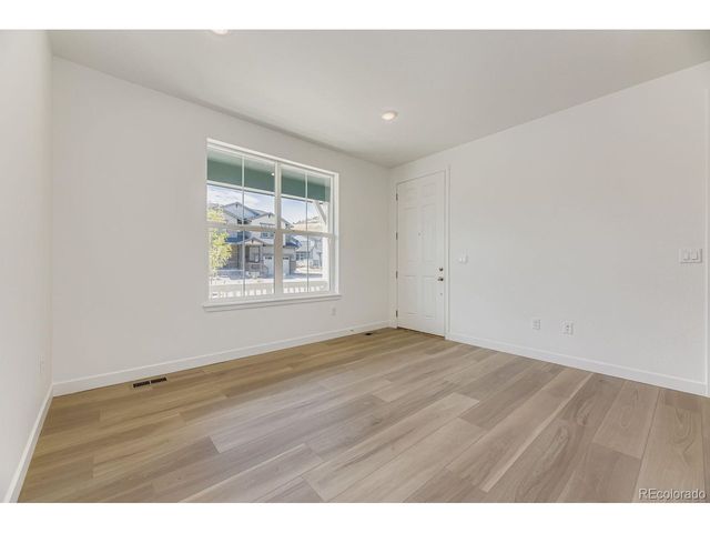 12769 W Glasgow Pl, Littleton, CO 80127