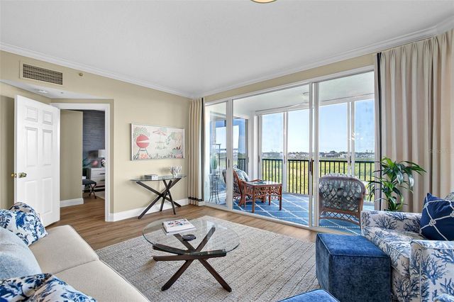 5420 EAGLES POINT CIRCLE 304, Sarasota, FL 34231