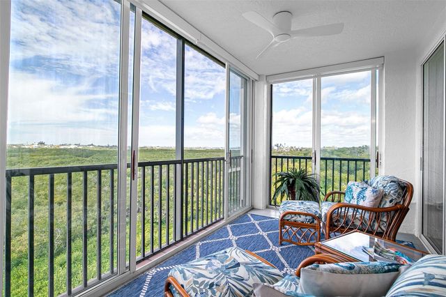 5420 EAGLES POINT CIRCLE 304, Sarasota, FL 34231