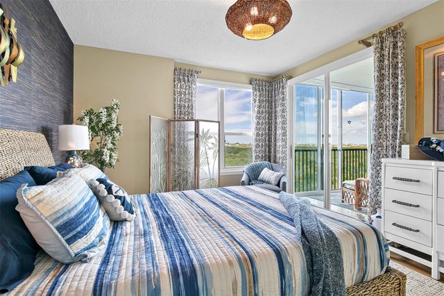 5420 EAGLES POINT CIRCLE 304, Sarasota, FL 34231