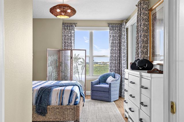 5420 EAGLES POINT CIRCLE 304, Sarasota, FL 34231