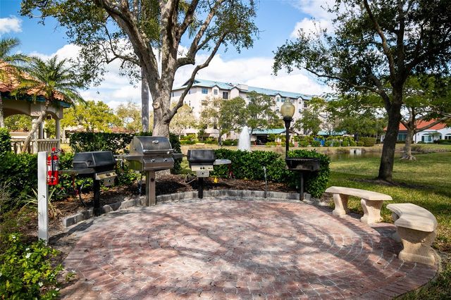 5420 EAGLES POINT CIRCLE 304, Sarasota, FL 34231