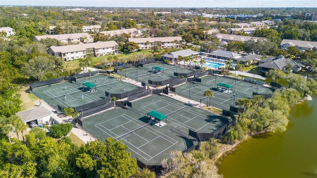 5420 EAGLES POINT CIRCLE 304, Sarasota, FL 34231