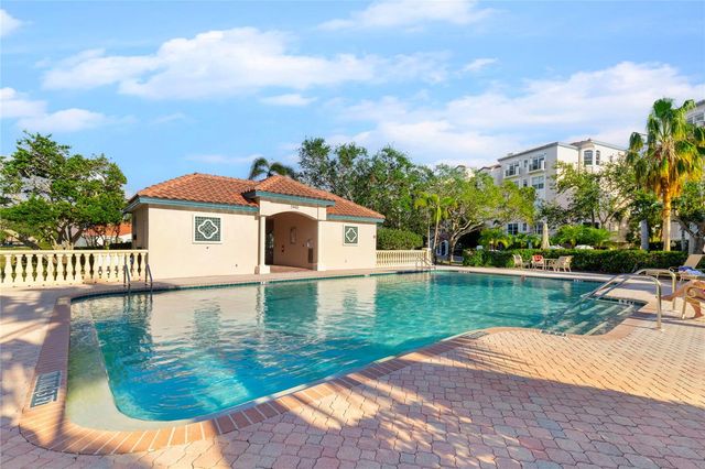 5420 EAGLES POINT CIRCLE 304, Sarasota, FL 34231