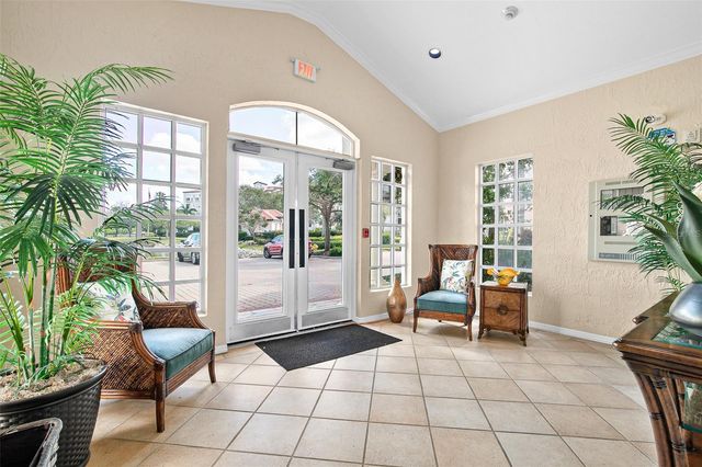 5420 EAGLES POINT CIRCLE 304, Sarasota, FL 34231