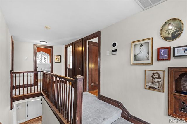 7456 Parkdale Avenue, Clayton, MO 63105