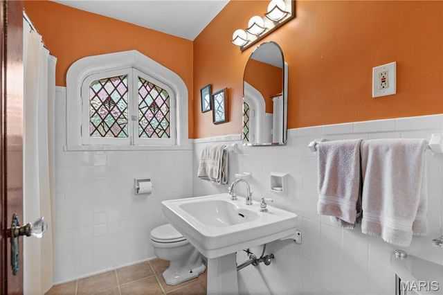 7456 Parkdale Avenue, Clayton, MO 63105