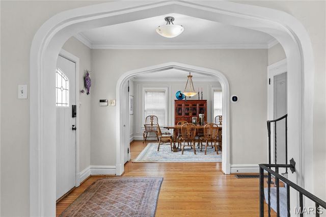 7456 Parkdale Avenue, Clayton, MO 63105