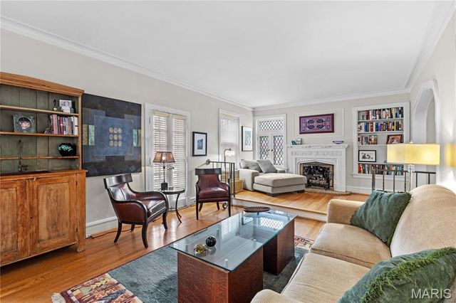 7456 Parkdale Avenue, Clayton, MO 63105