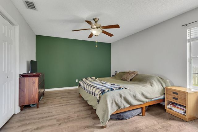 13 Kathleen Drive, Mary Esther, FL 32569