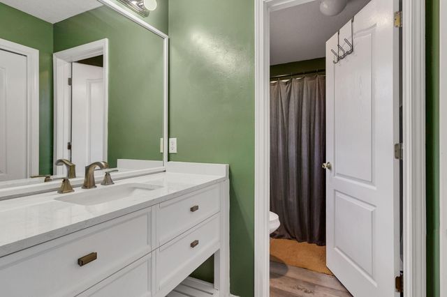 13 Kathleen Drive, Mary Esther, FL 32569