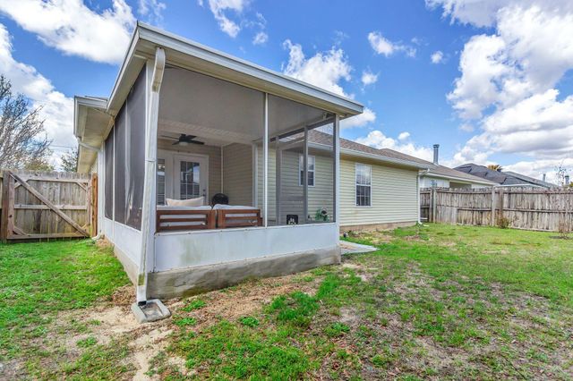 13 Kathleen Drive, Mary Esther, FL 32569