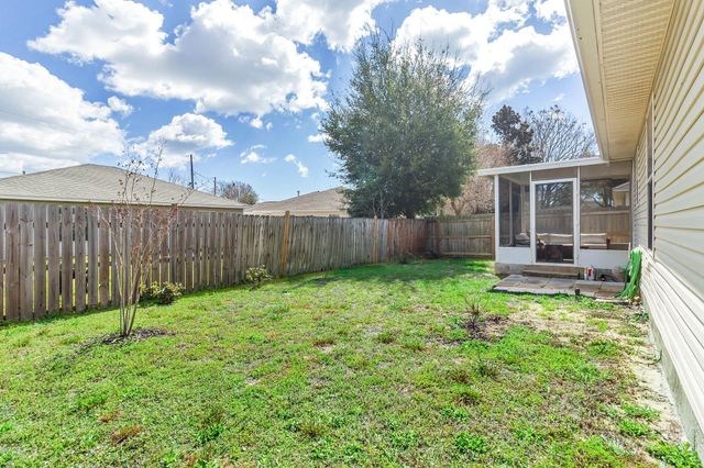 13 Kathleen Drive, Mary Esther, FL 32569