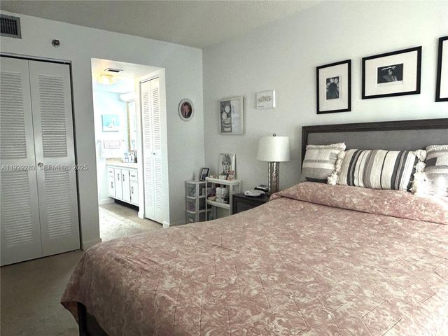 1100 Saint Charles Pl 620, Pembroke Pines, FL 33026