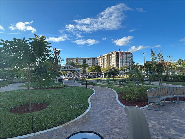 1100 Saint Charles Pl 620, Pembroke Pines, FL 33026