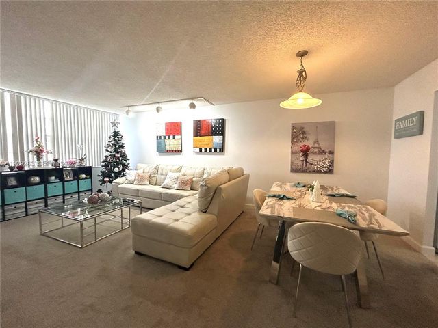 1100 Saint Charles Pl 620, Pembroke Pines, FL 33026