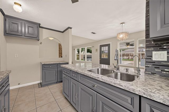 1423 Willersley Lane, Channelview, TX 77530