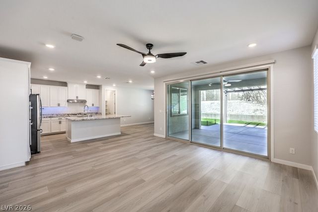 12392 Aster Hills Avenue, Las Vegas, NV 89138