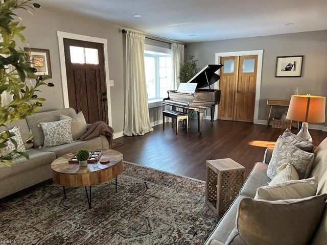 2809 Butternut DR, Hampton, VA 23666