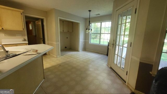 102 Douglas Court, Eatonton, GA 31024