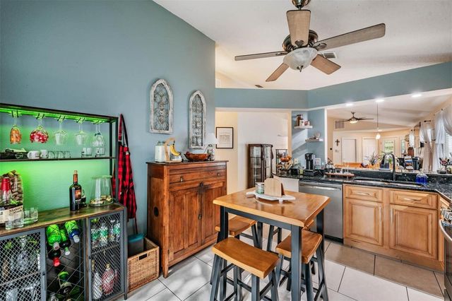 1686 OAK SPRING DRIVE, Tarpon Springs, FL 34689