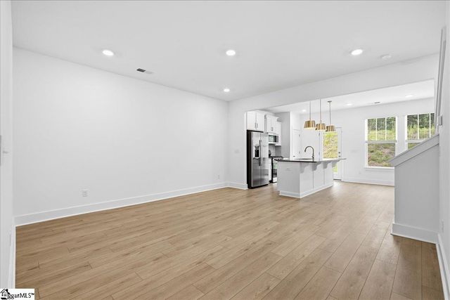 28 Shoemaker Road, Greenville, SC 29617