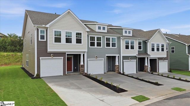 28 Shoemaker Road, Greenville, SC 29617