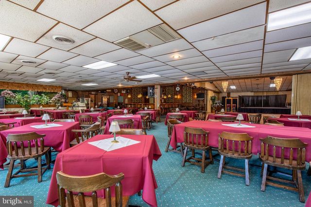 145 CHAMBERLAINE AVE, Pottsville, PA 17901