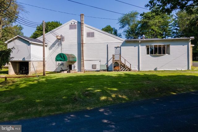 145 CHAMBERLAINE AVE, Pottsville, PA 17901
