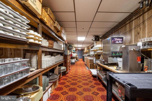 145 CHAMBERLAINE AVE, Pottsville, PA 17901