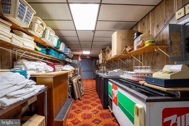 145 CHAMBERLAINE AVE, Pottsville, PA 17901