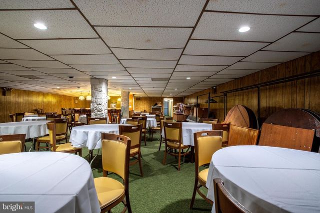 145 CHAMBERLAINE AVE, Pottsville, PA 17901