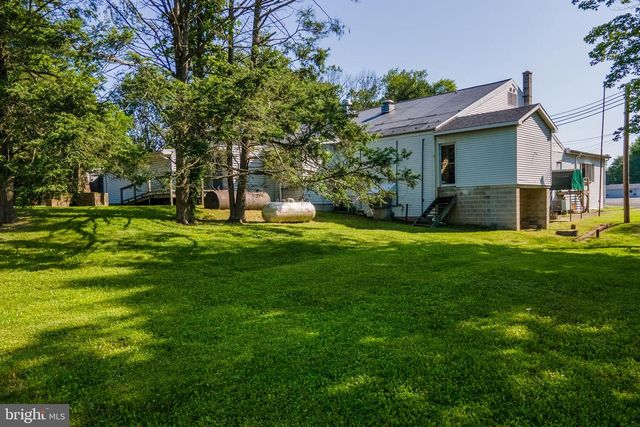 145 CHAMBERLAINE AVE, Pottsville, PA 17901