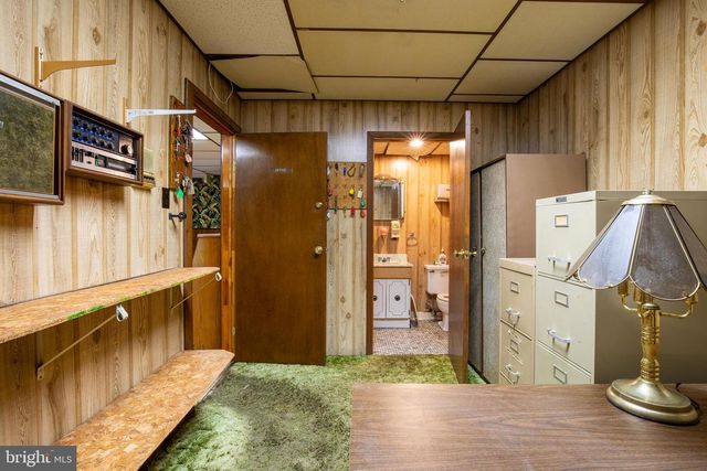 145 CHAMBERLAINE AVE, Pottsville, PA 17901