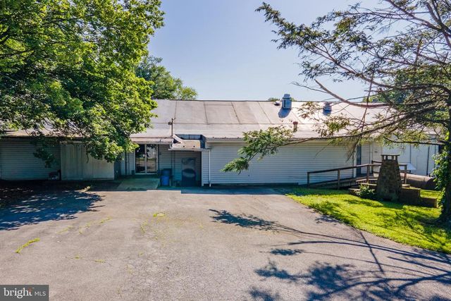 145 CHAMBERLAINE AVE, Pottsville, PA 17901