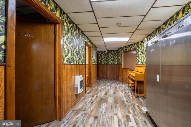 145 CHAMBERLAINE AVE, Pottsville, PA 17901