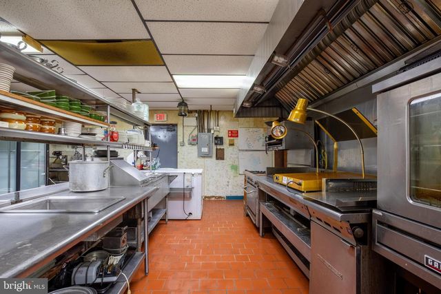 145 CHAMBERLAINE AVE, Pottsville, PA 17901