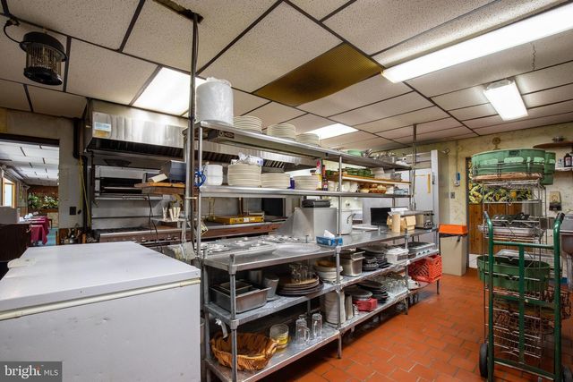 145 CHAMBERLAINE AVE, Pottsville, PA 17901