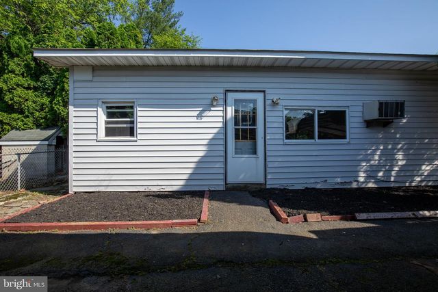 145 CHAMBERLAINE AVE, Pottsville, PA 17901