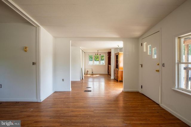 145 CHAMBERLAINE AVE, Pottsville, PA 17901