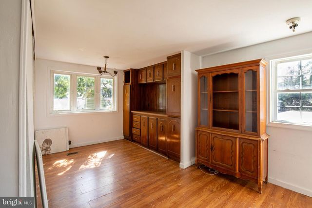 145 CHAMBERLAINE AVE, Pottsville, PA 17901