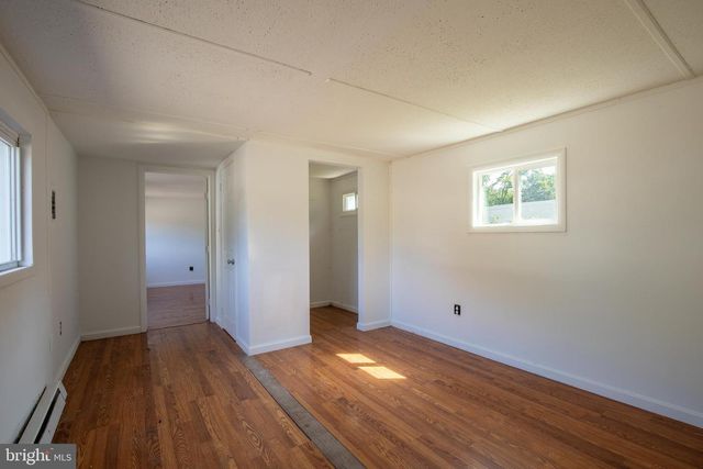 145 CHAMBERLAINE AVE, Pottsville, PA 17901