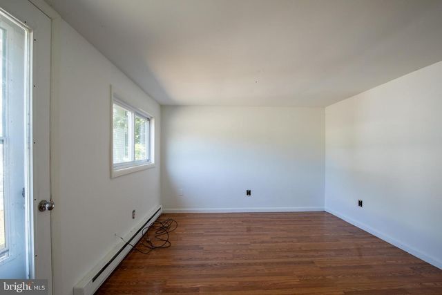 145 CHAMBERLAINE AVE, Pottsville, PA 17901