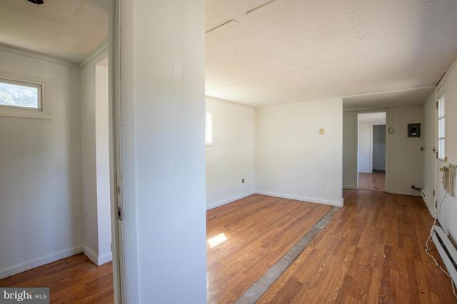 145 CHAMBERLAINE AVE, Pottsville, PA 17901