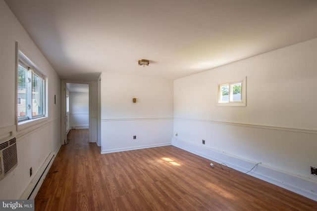 145 CHAMBERLAINE AVE, Pottsville, PA 17901