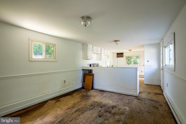 145 CHAMBERLAINE AVE, Pottsville, PA 17901